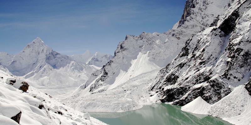 从工装到品牌战袍:职业装定制如何成为企业形象与凝聚力的双重引擎